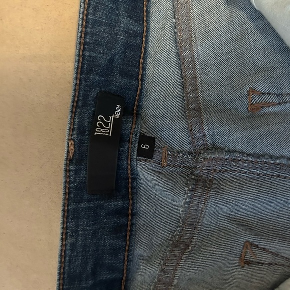 1822 Jeans - Picture 4 of 4